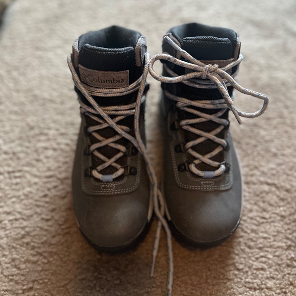 Columbia hiking boots - Picture 2 of 4